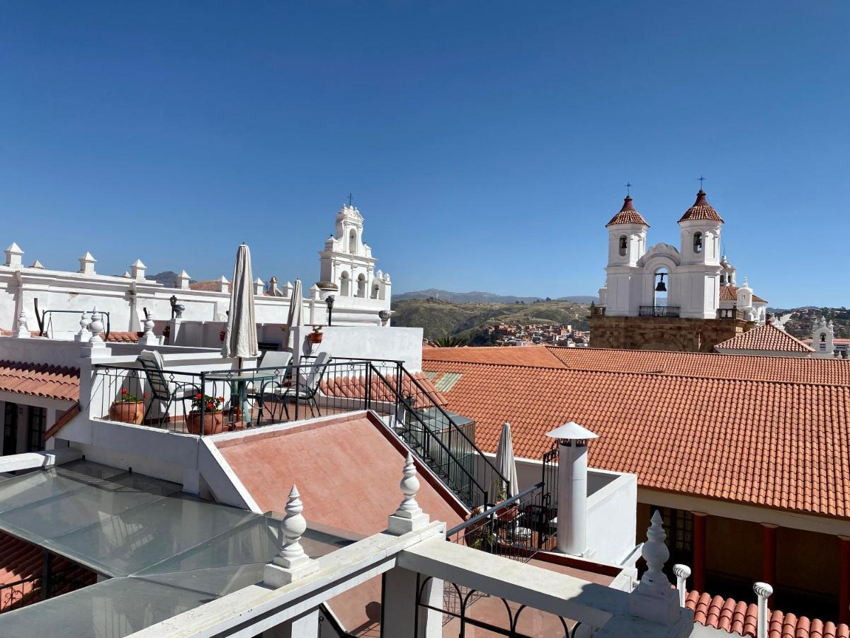 El Hotel De Su Merced Sucre Exterior photo
